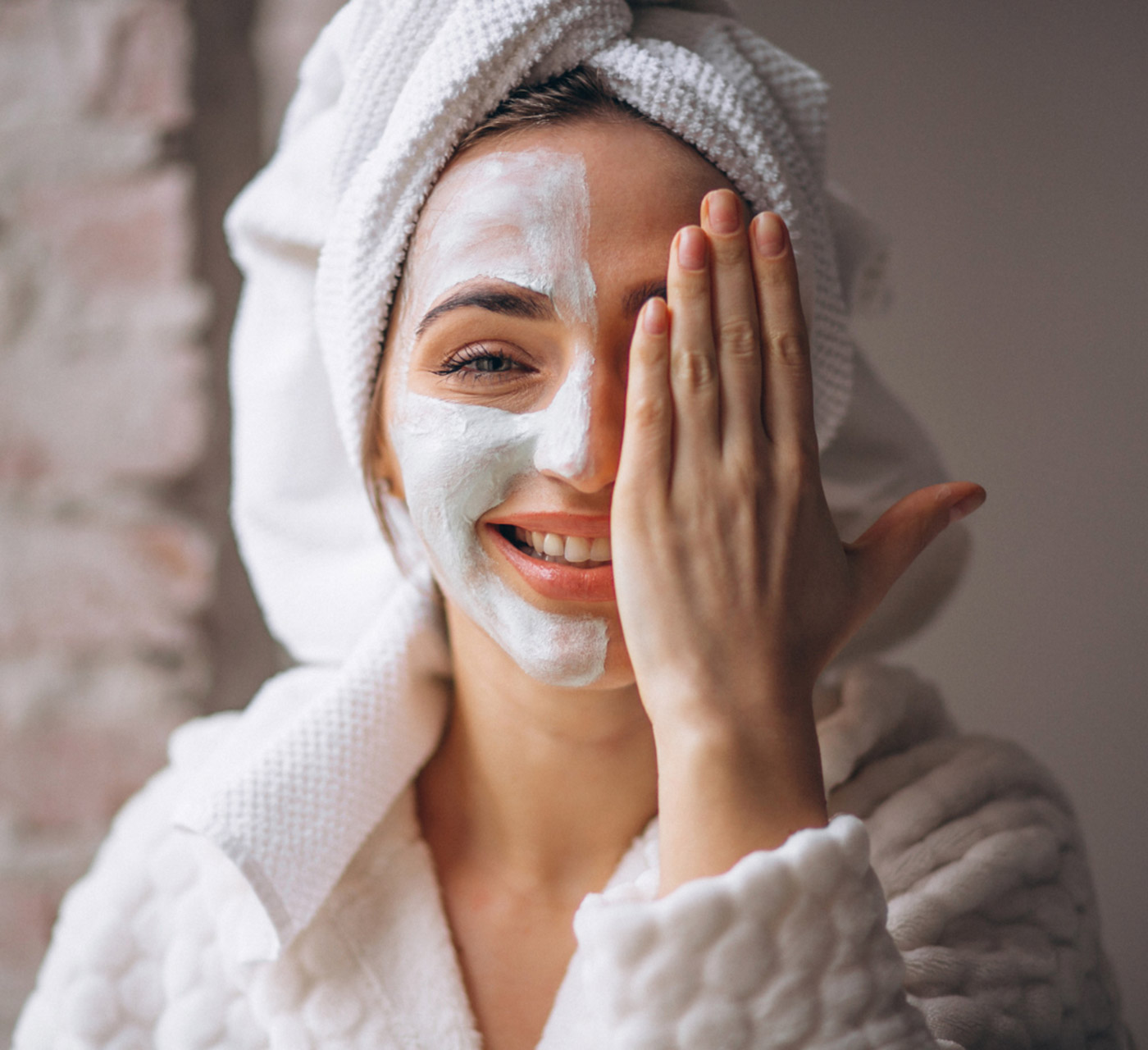 How To Achieve Naturally Glowing Skin With Homemade Face Masks